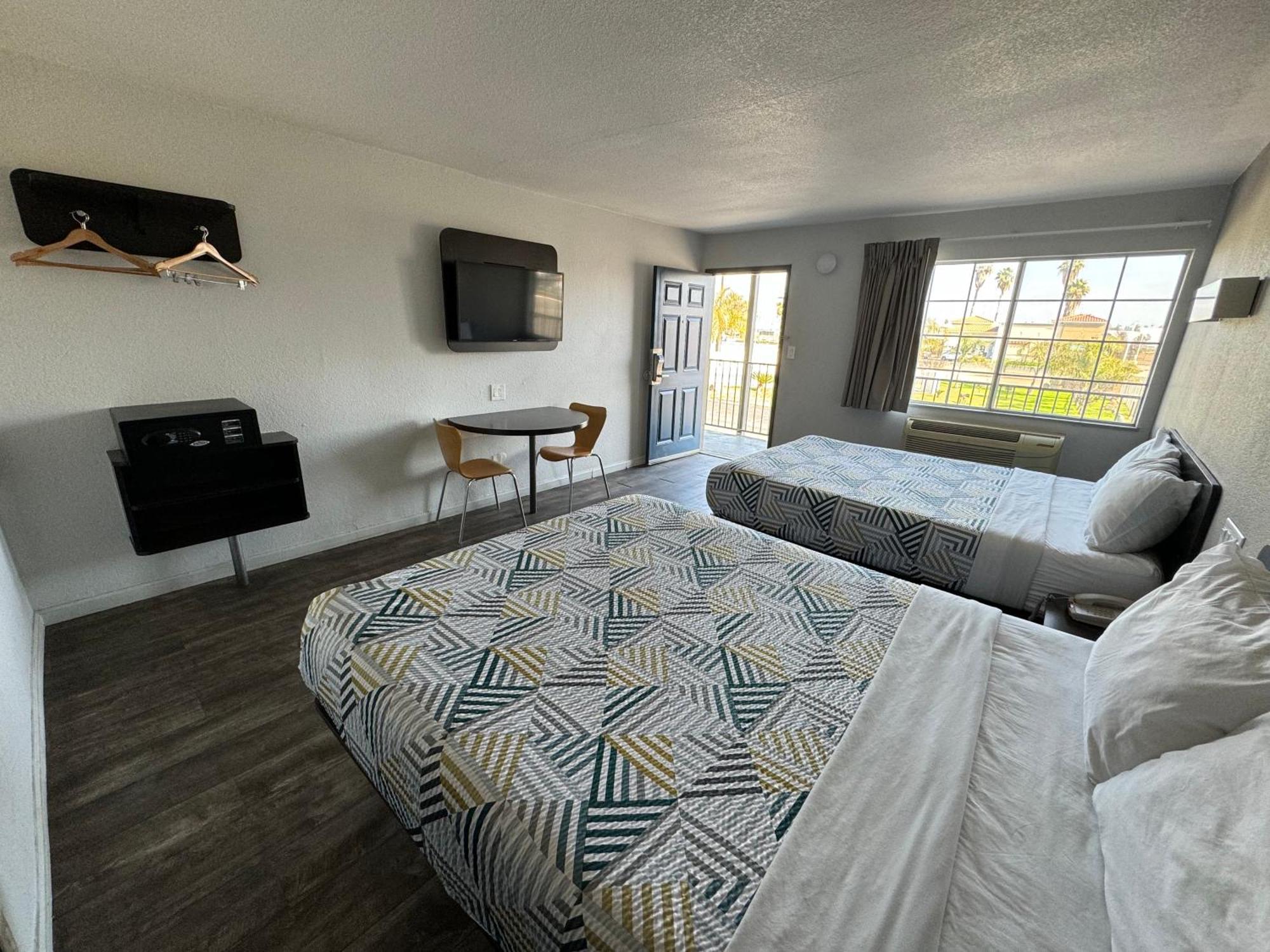 Motel 6-Delano, CA Esterno foto