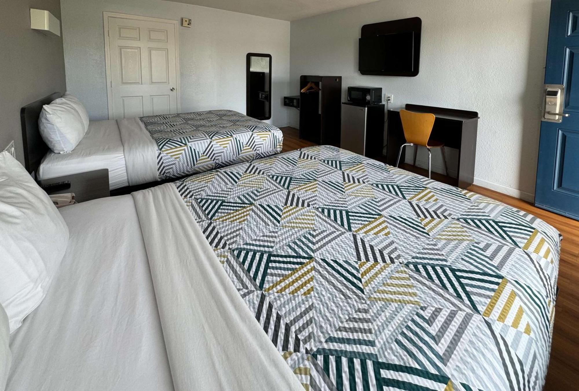 Motel 6-Delano, CA Esterno foto